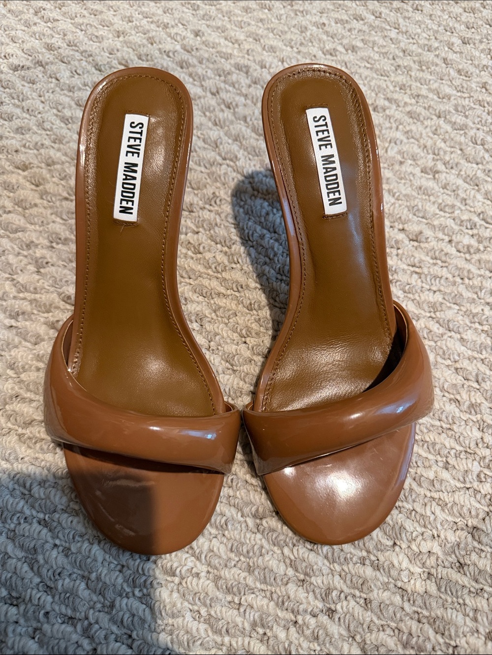 Steve Madden Tan Patent Slide Mules